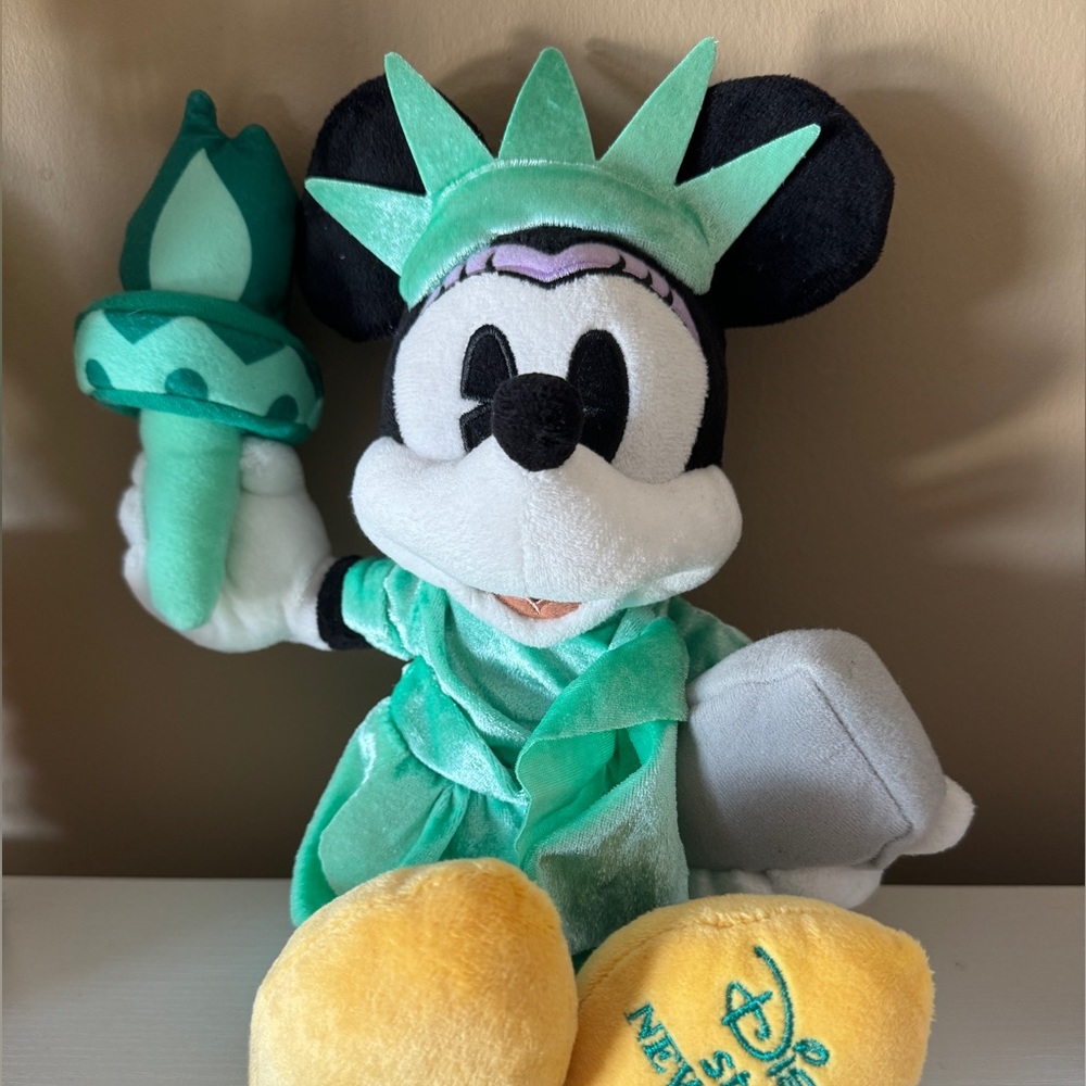Minnie New York Store Exclusive - Statue Of Liberty